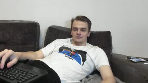 taylor fox online show from 03/04/25, 05:45