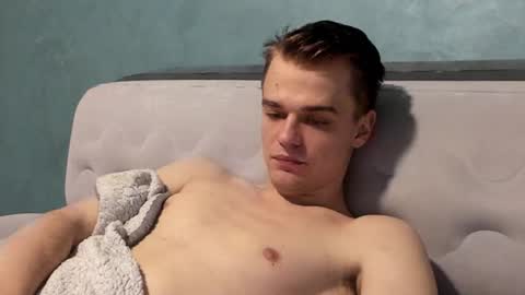 taylor fox online show from 11/07/25, 08:42