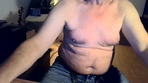 rolandloser1000 online show from 12/17/24, 04:43