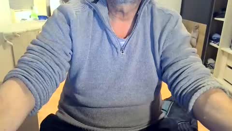 rolandloser1000 online show from 01/19/25, 07:37