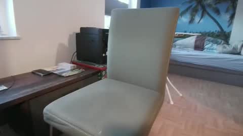 rolandloser1000 online show from 11/23/25, 03:01