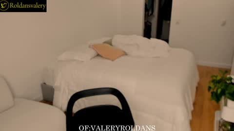 Valery Roldans online show from 01/09/25, 01:50