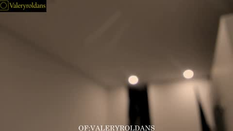 Valery Roldans online show from 01/22/25, 02:37