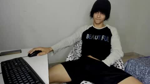 rolling_05 online show from 11/20/25, 12:33