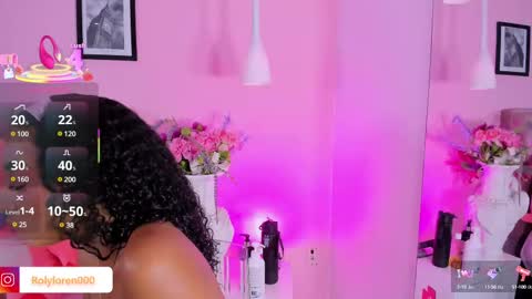 Snapshot of rolyloren chatting on 03/07/25, 09:38 Marcela online show from 03/07/25, 09:38