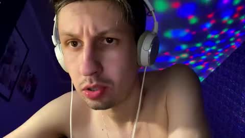 roma305991 online show from 01/31/25, 05:42