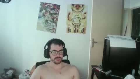 Snapshot of romainb72 chatting on 04/26/26, 05:49 romainb72 online show from 04/26/26, 05:49