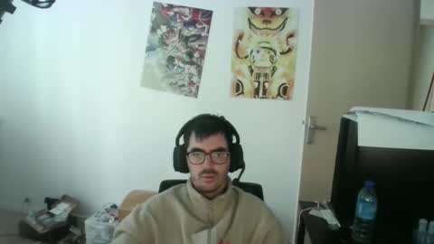 Snapshot of romainb72 chatting on 05/21/26, 10:33 romainb72 online show from 05/21/26, 10:33