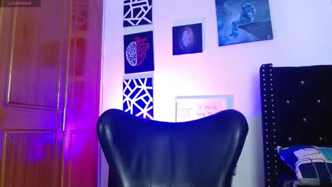 Roman online show from 11/18/25, 06:23