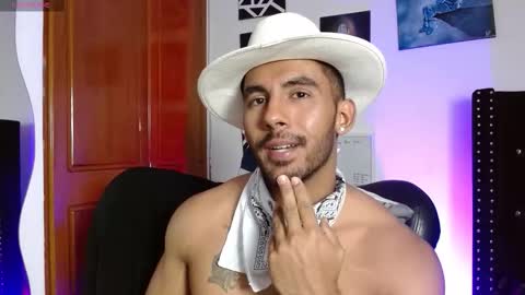 Snapshot of romanpearce_ chatting on 02/27/26, 08:31 Roman online show from 02/27/26, 08:31