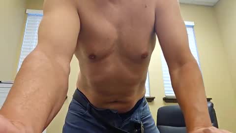 Snapshot of romanteeks chatting on 02/11/25, 12:28 romanteeks online show from 02/11/25, 12:28