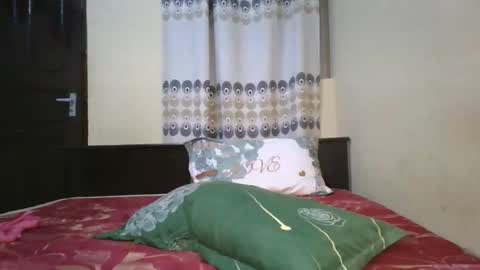 Emma online show from 12/21/25, 08:27