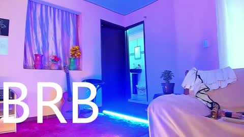 Is A Belle online show from 02/04/25, 12:33