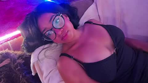 Is A Belle online show from 02/09/25, 03:23