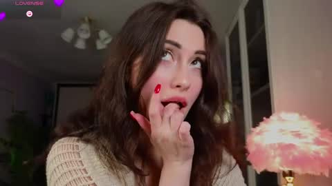 romanticsonya online show from 04/22/26, 11:17