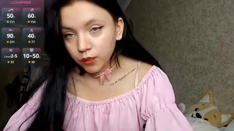 Snapshot of romeliahastert chatting on 10/13/25, 01:33 Anica online show from 10/13/25, 01:33