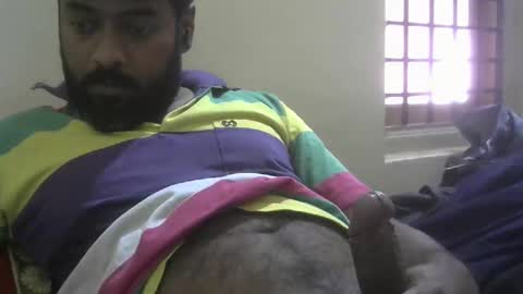 Snapshot of romeo7inch chatting on 12/18/25, 08:09 Punith online show from 12/18/25, 08:09