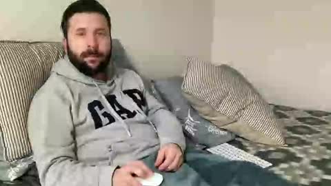 romeo_611842 online show from 09/17/25, 10:44