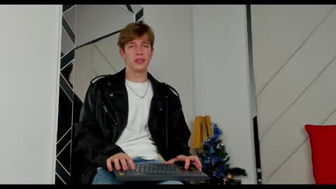 Romeo Ricci online show from 01/01/25, 06:47