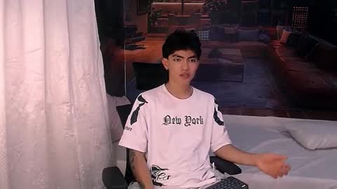 Romeo online show from 12/19/25, 07:21