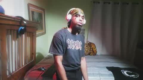 romeotyn online show from 10/22/25, 02:23