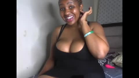 Romina 26 online show from 02/19/26, 07:43