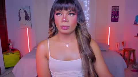 Snapshot of romirousexx chatting on 10/01/25, 06:19 Romi Rouse online show from 10/01/25, 06:19