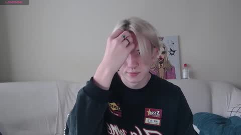 Snapshot of ron_vilss chatting on 09/25/25, 08:29 Ron online show from 09/25/25, 08:29