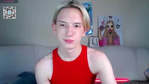 Snapshot of ron_vilss chatting on 09/29/25, 08:41 Ron online show from 09/29/25, 08:41