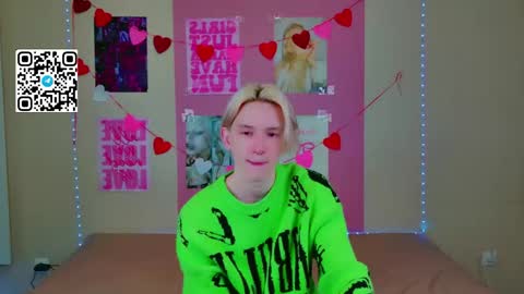 Snapshot of ron_vilss chatting on 02/20/26, 06:10 Ron online show from 02/20/26, 06:10