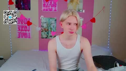 Snapshot of ron_vilss chatting on 02/27/26, 06:46 Ron online show from 02/27/26, 06:46