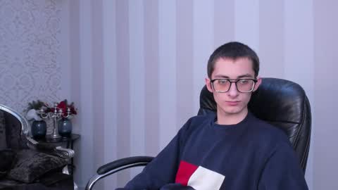 Snapshot of ronbevs chatting on 03/26/26, 07:08 ronbevs online show from 03/26/26, 07:08