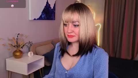 Snapshot of rones_meee chatting on 02/26/26, 08:13 Olivia online show from 02/26/26, 08:13