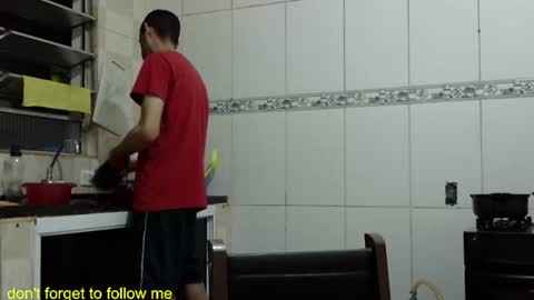 Snapshot of ronnispoto chatting on 01/30/25, 08:53 ronny online show from 01/30/25, 08:53