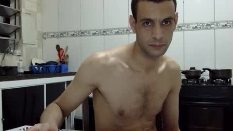 Snapshot of ronnispoto chatting on 02/27/25, 11:04 ronny online show from 02/27/25, 11:04