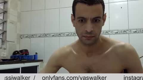 Snapshot of ronnispoto chatting on 03/04/25, 04:20 ronny online show from 03/04/25, 04:20