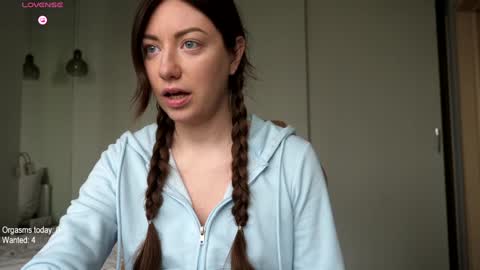 Snapshot of ronny_ponny chatting on 02/01/25, 10:15 RonnyPonny online show from 02/01/25, 10:15