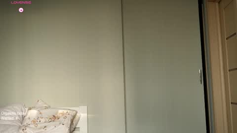 Snapshot of ronny_ponny chatting on 02/09/25, 12:08 RonnyPonny online show from 02/09/25, 12:08