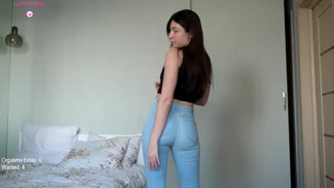 Snapshot of ronny_ponny chatting on 02/16/25, 09:37 RonnyPonny online show from 02/16/25, 09:37