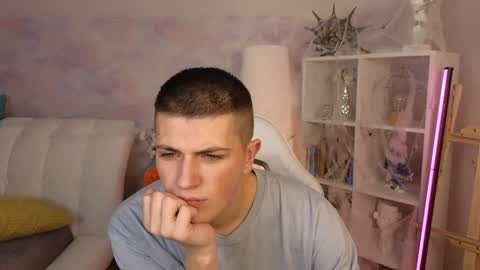 Rony online show from 12/05/24, 01:38