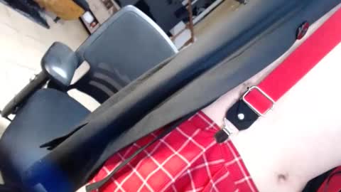 Snapshot of room911 chatting on 02/16/25, 09:59 herreraisa offical online show from 02/16/25, 09:59