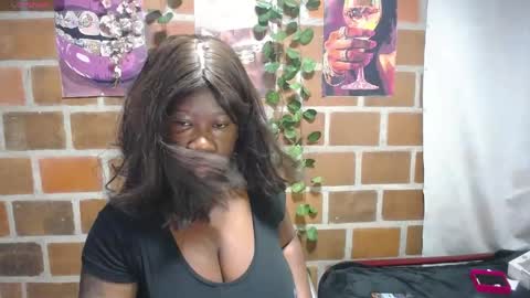 roos_veyker online show from 05/28/26, 12:02