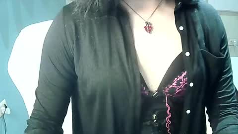 Rosa online show from 10/17/25, 03:53