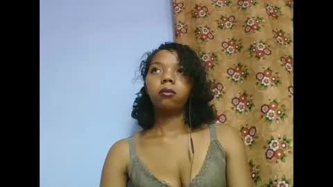 rosah225127 online show from 05/13/26, 06:00