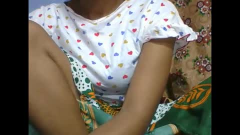rosah225127 online show from 05/17/26, 03:37