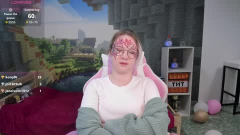 Snapshot of rosahayes chatting on 04/07/26, 08:42 Call me Rosa online show from 04/07/26, 08:42