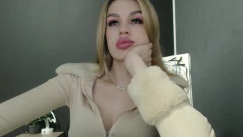 Rosalina online show from 10/23/25, 01:10