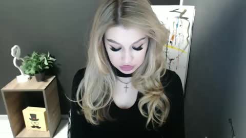Rosalina online show from 05/16/26, 12:26