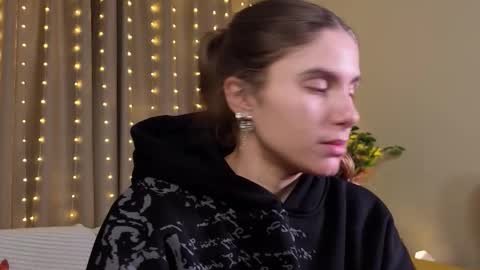 Kylie online show from 01/10/26, 03:25