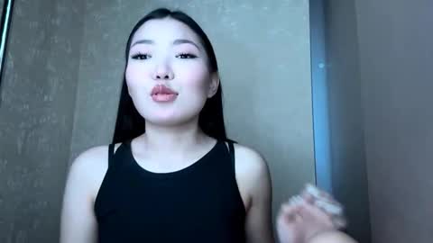 Kira online show from 02/22/26, 10:36